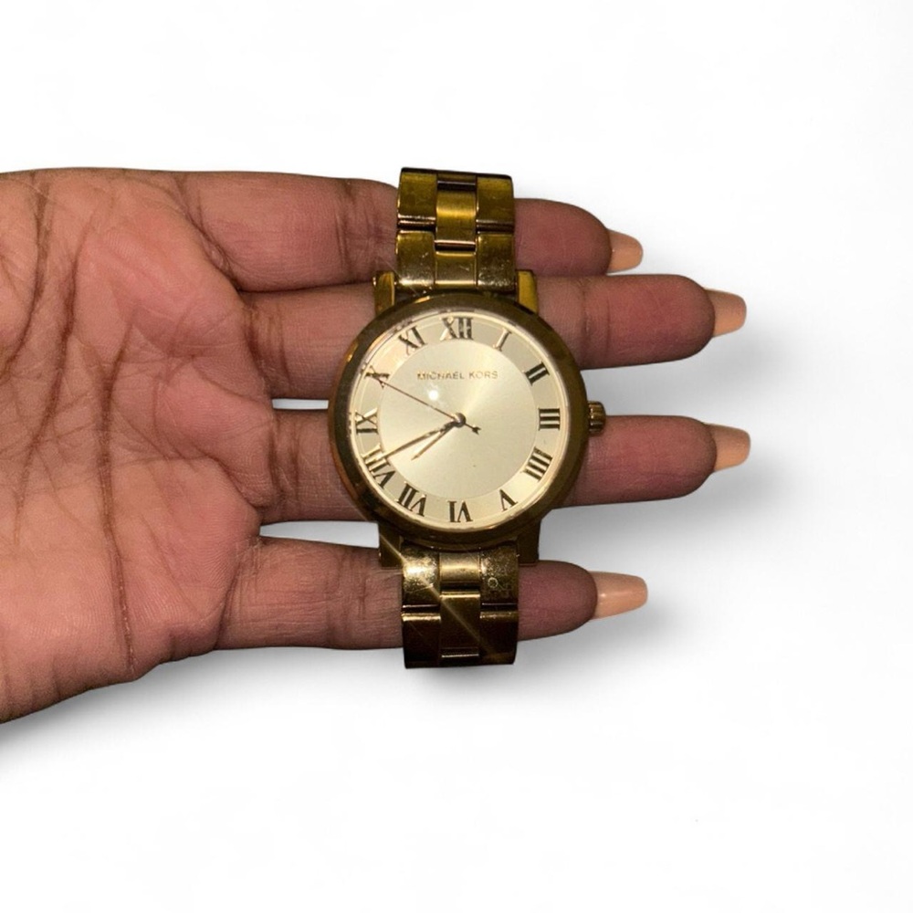Michael Kors Norie in a gold-tone finish, model number MK3560